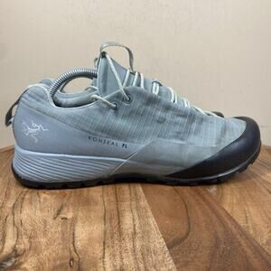 Arcteryx Konseal FL 2 Womens Blue And Black Size 8 Vibram Hiking Climbing Shoes
